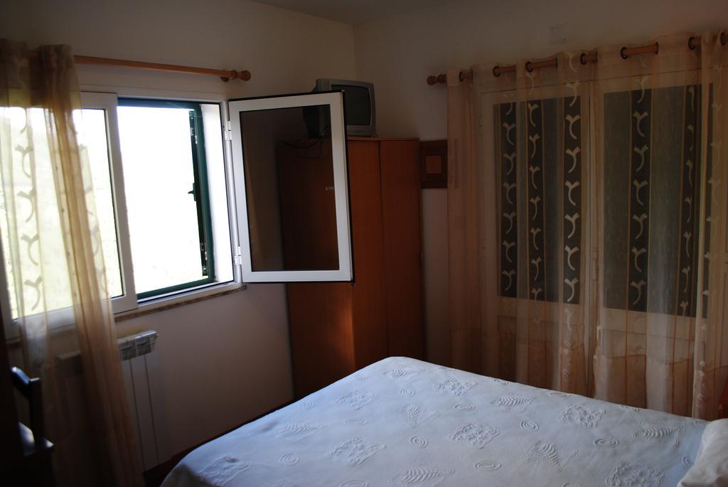 Casa Dos Santos Alojamento - Guest House Geres Room photo